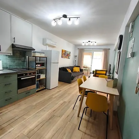 Apartament Renovated 2br Near Mackenzie - New Sunrise 105