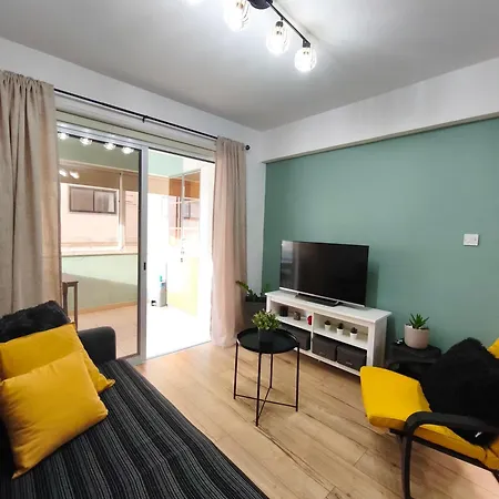 Apartament Renovated 2br Near Mackenzie - New Sunrise 105 *