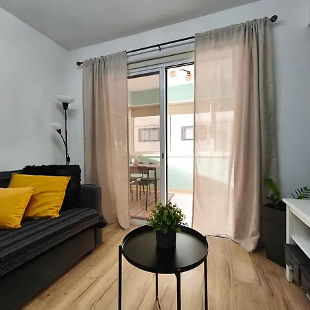 Renovated 2br Near Mackenzie - New Sunrise 105 Apartament