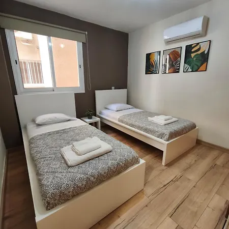 Renovated 2br Near Mackenzie - New Sunrise 105 Apartament