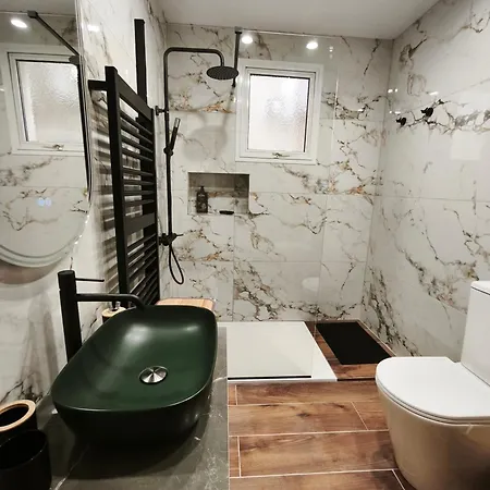 Renovated 2br Near Mackenzie - New Sunrise 105 Apartament *